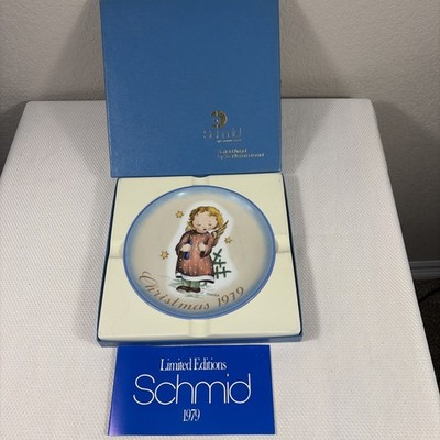 Schmid Christmas Plate 1979  STARLIGHT ANGEL  Limited Edition Berta Hummel