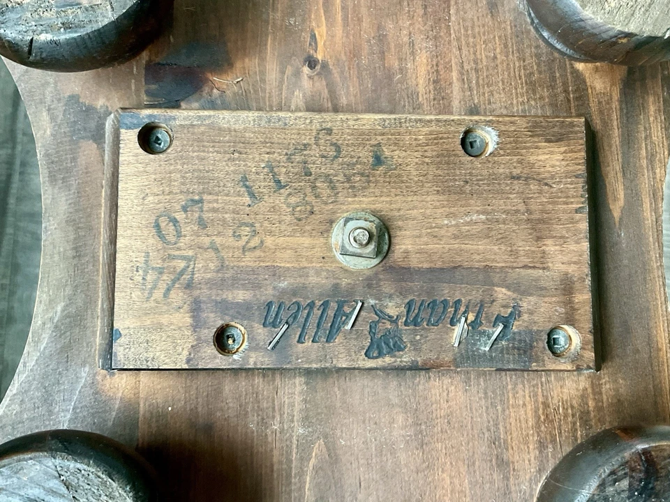 Ethan Allen 1976 Old Tavern Pine 19.5” Square Pedestal Cocktail Table 12-8054 - Image 3 of 4