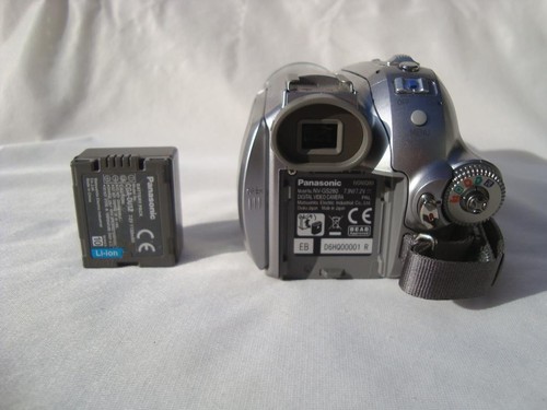 Panasonic NV-GS280EB, PAL, O.I.S, 3CCD, 3.1 Mpixel, DV-in,DV capture via USB,VGC - Picture 5 of 8
