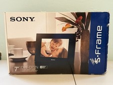 Sony DPF-D72N Digital Picture Frame 7" Brand New