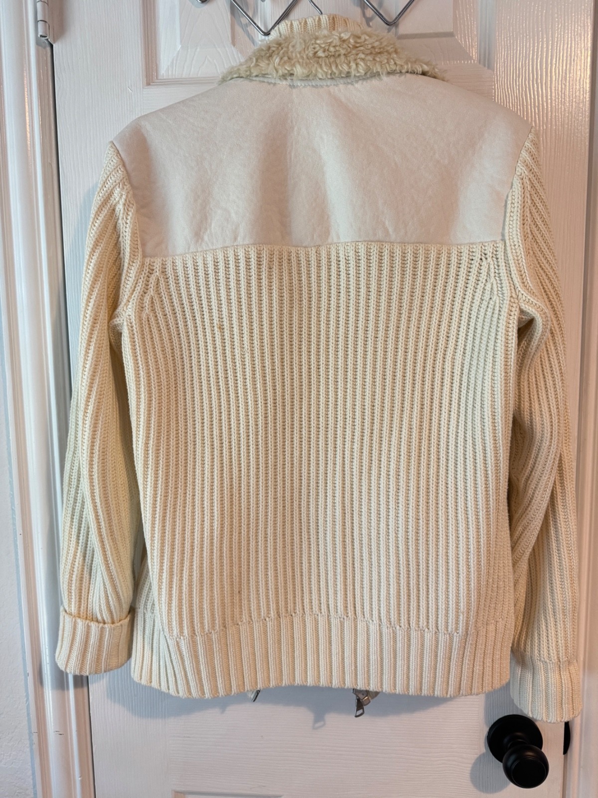 Armani Exchange Women’s Beige Sweater/Jacket size S image 9