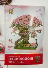 Building Block Cherry Blossom Tree House No 605