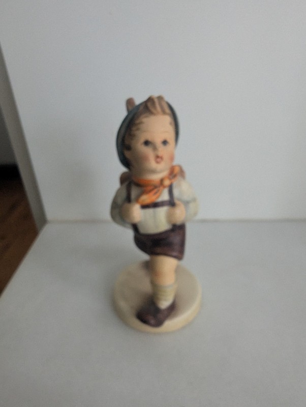 Vintage Hummel Goebel School Boy 82 2/0 Tmk4 Figurine W. Germany 4.5" W Book Bag