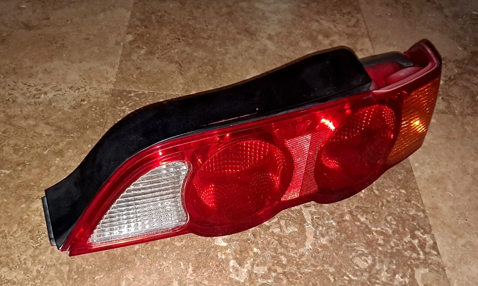 2002 2003 2004 Acura RSX Tail Light Passenger Right Rear Side Incandescent Foto 3 de 4