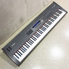 Yamaha S80 Music Synthesizer Used