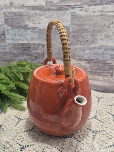 VINTAGE Deep Orange Porcelain Teapot with Bamboo Handle, Retro 1960s Japan - Picture 11 of 11