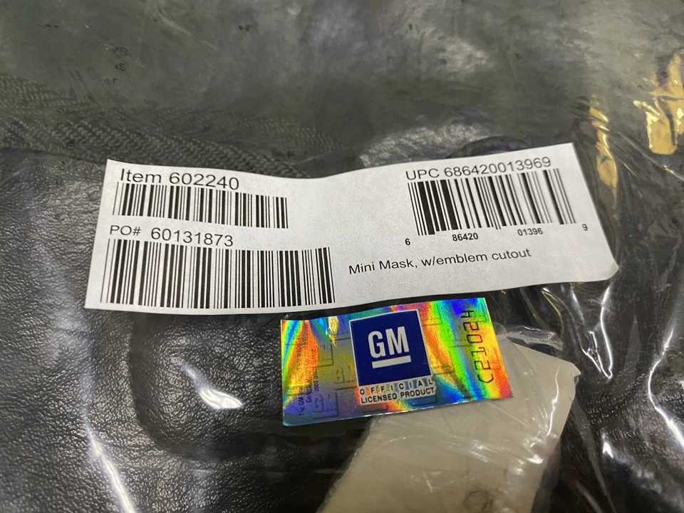 1997 - 2003 雪佛兰 Corvette C5 迷你前端面具文胸,黑色,美国中部,通用,全新带盒 — 第 4/4 张图片