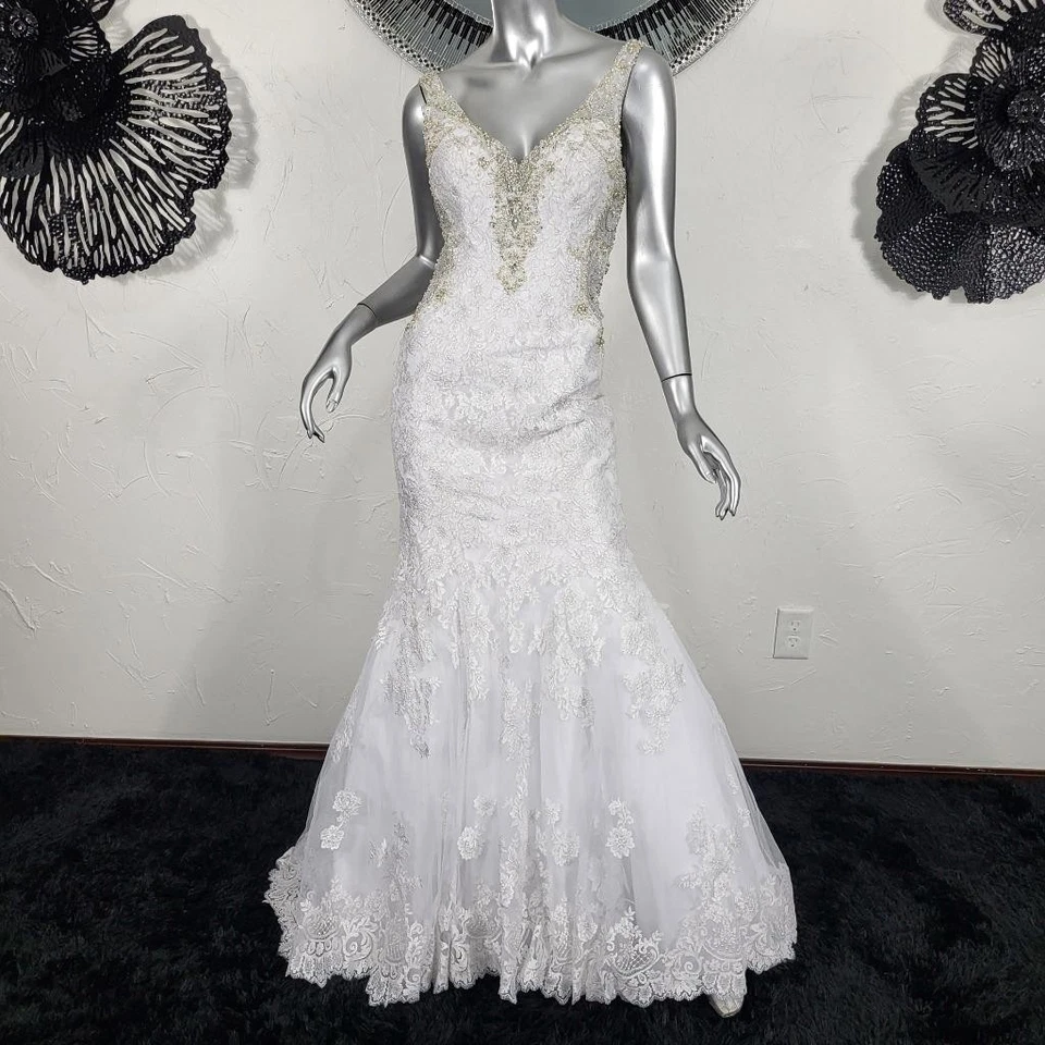 NUEVO CON ETIQUETAS~$1895~VESTIDO DE NOVIA ALLURE BRIDALS~4/6~BLANCO ESTRÁS SIRENA AJUSTE Y ACAMPANADO Foto 3 de 4