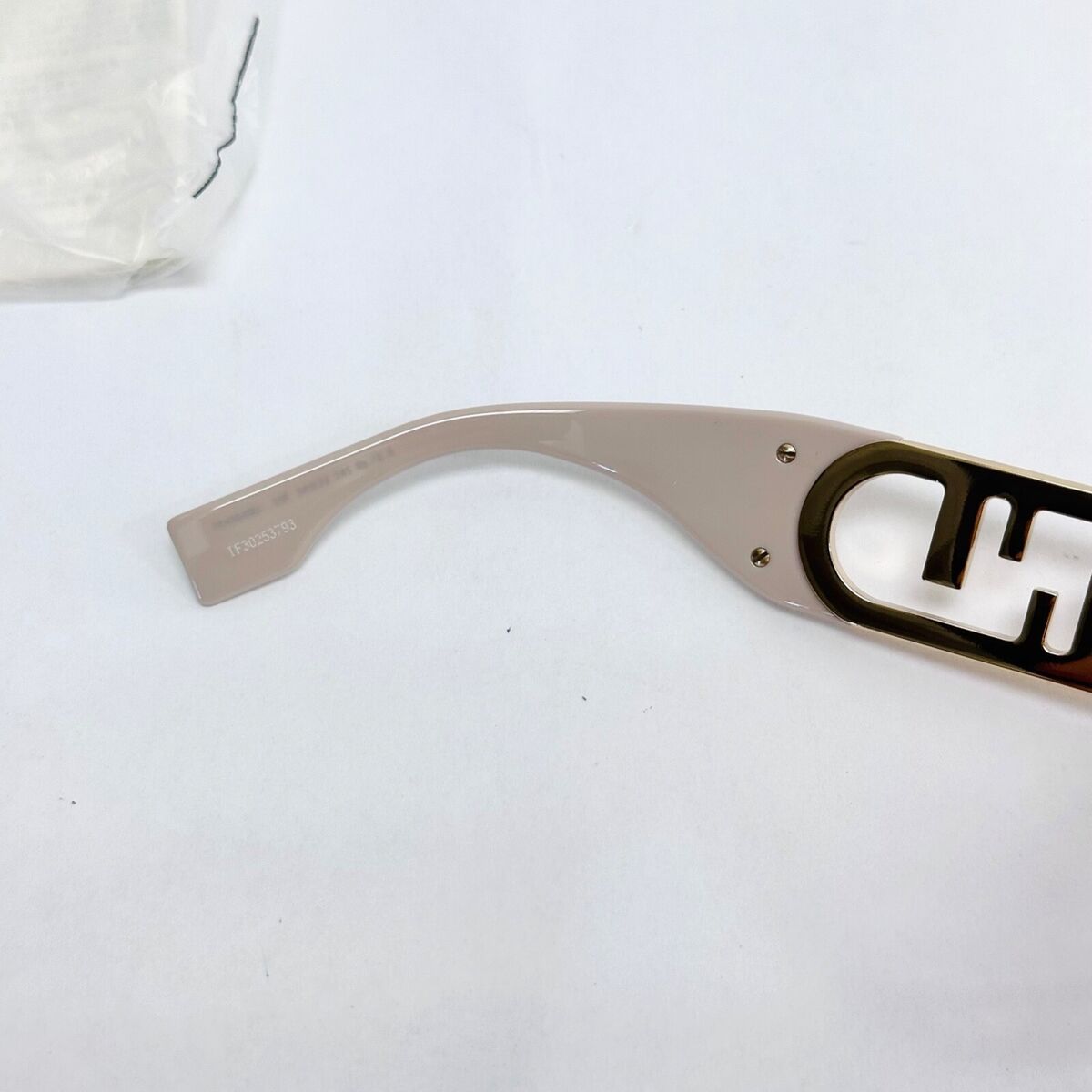FENDI O'LOCK 40048 Brown Havana Beige Fashion FF Lock Logo FENDI O'LOCK 40048 Brown Havana Beige Fashion FF Lock Logo