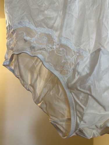 Vanity Fair All Nylon Tricot Lace Floral Brief Panties Vintage Panty NWT Size 6 - Picture 13 of 15