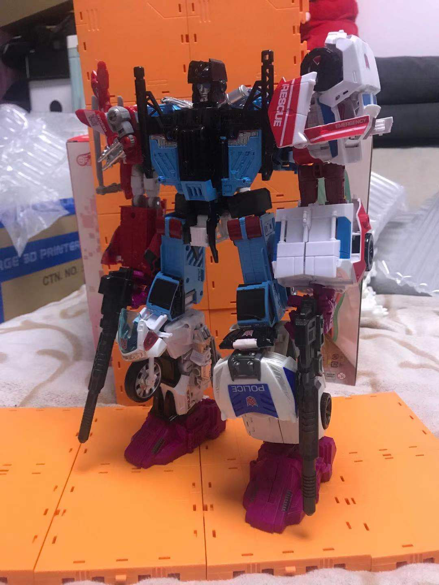 ZX Studio ZX-16 upgrade kit for IDW Combiner Wars Defensor