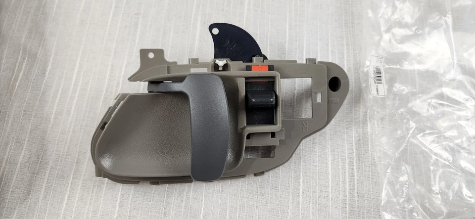Kool-Vue Gray Inside Front Door Handle RH Full Size P/U 95-02 Suburban 95-99 Foto 3 de 4