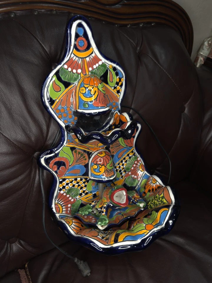 Fuente de pared Talavera mexicana hecha a mano Foto 2 de 4