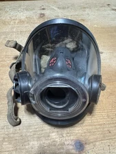 Scott AV-3000 HT Fire Fighter SCBA Mask Amp Bracket SIZE Medium 4-pt harness 2B