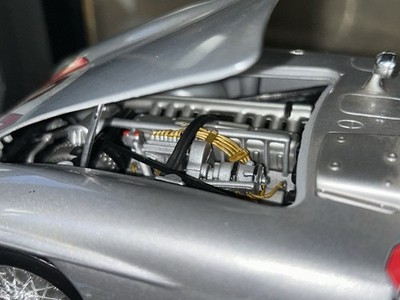 Maisto メルセデス・ベンツ 300SLR プレミアエディション 1955 Mercedes 300SLR Coupe Uhlenhaut Diecast Model | Maisto