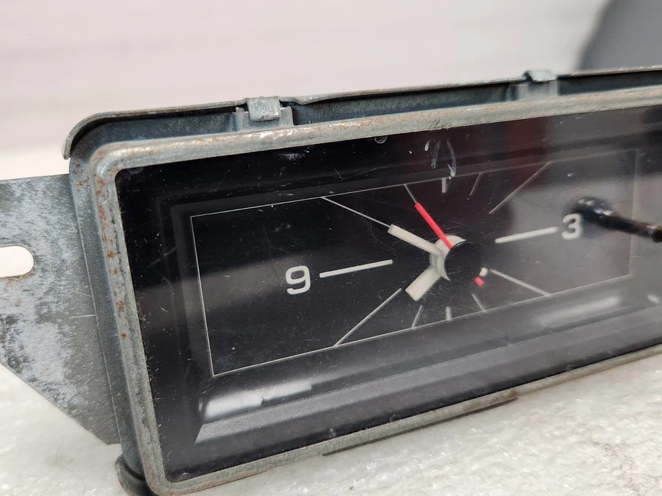 OEM GM 1980 1981 BUICK SKYLARK X CARROCERÍA TABLERO RELOJ 996630 Foto 3 de 4