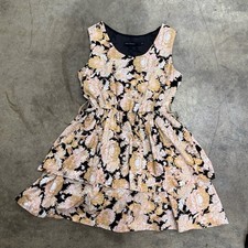 Vestido Dean & Delucca floral neutro en capas