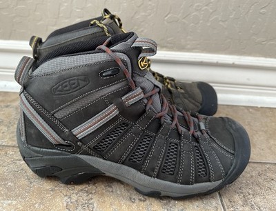 Keen Waterproof Hiking Boots Men's Size 9 Mismatch Sample