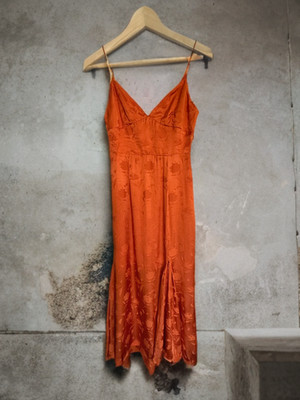 NWT Sau Lee Francesca Orange Satin Slip Midi Dress with Side Slit - US Size: 0