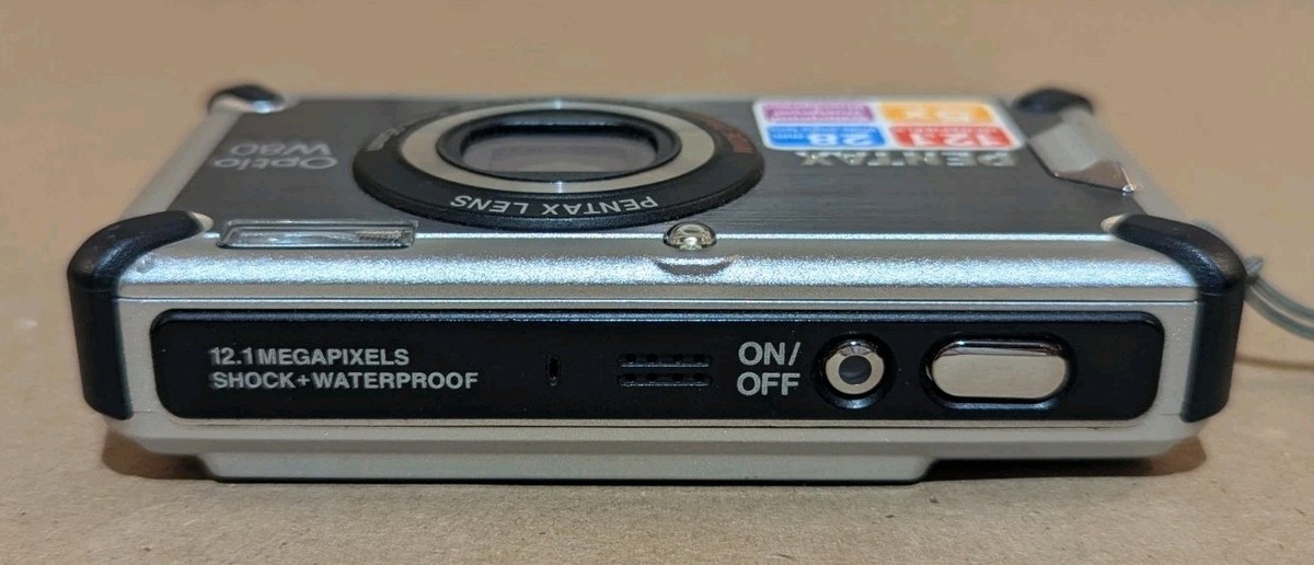 Pentax Optio W80 – Waterproof Rugged 12MP Digital Camera & Charger