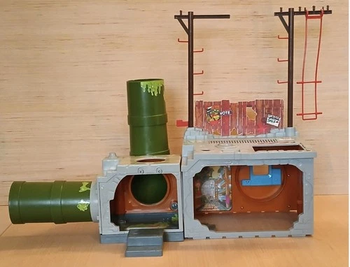 Vintage Teenage Mutant Ninja Turtles Sewer Lair Playset Near Complete
