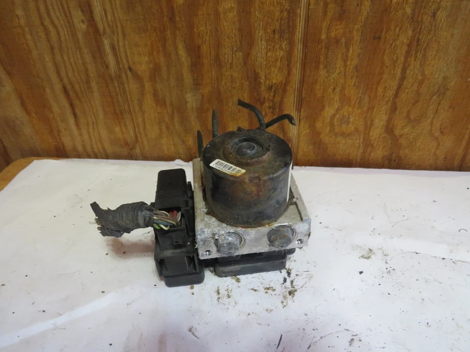 Ford Transit Connect 2010 ABS módulo de freno antibloqueo bomba Foto 3 de 4