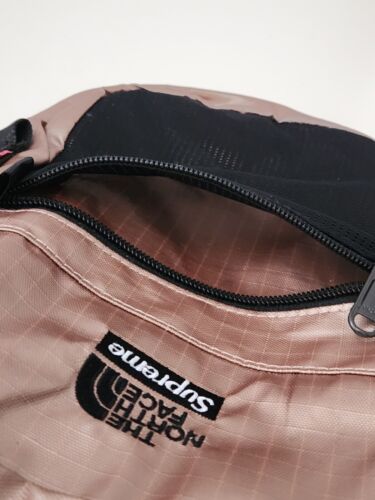SS18 Supreme x The North Face Shoulder Metallic Rose Gold Bag TNF nylon - Picture 4 of 8
