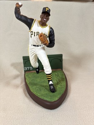 ROMITO ROBERTO CLEMENTE AT FORBES FIGURINE!!   1995