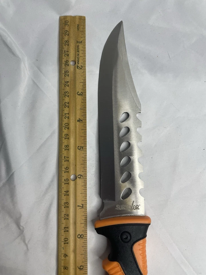 Cuchillo Survivor de acero inoxidable mango naranja hecho en EE. UU. Foto 2 de 4