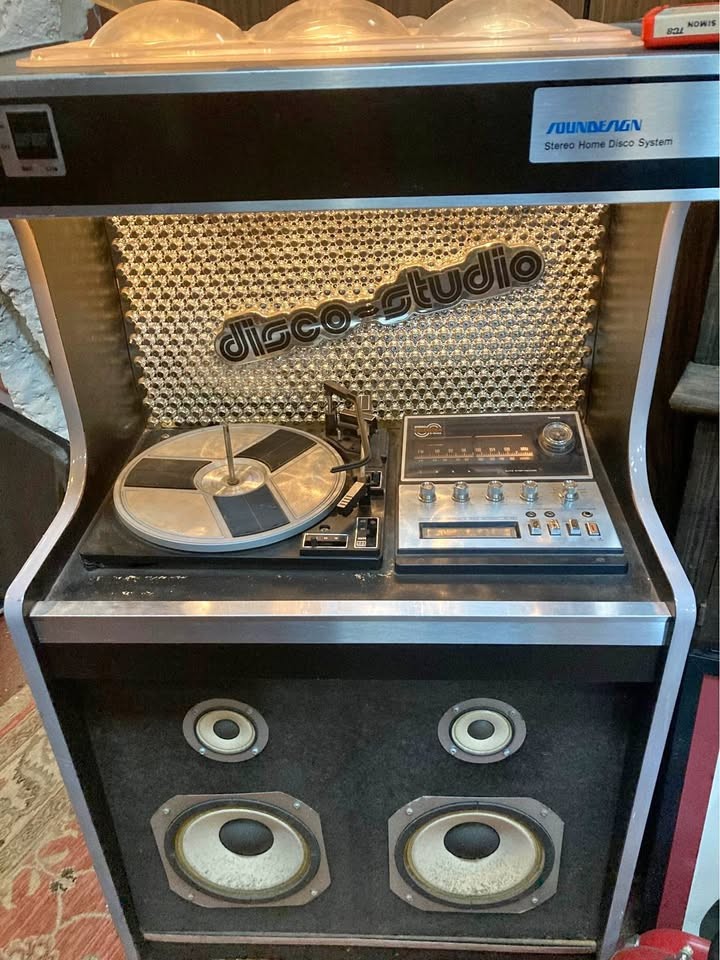 1970s SOUNDESIGN DISCO BALL STUDIO 54 Radio Turntable 8-track