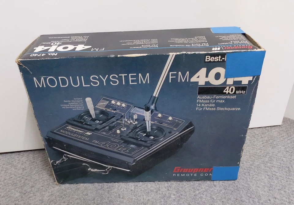 Ferngesteuertes Boot der Marke Graupner an Bastler mit Fernsteuerung - Bild 4 von 4