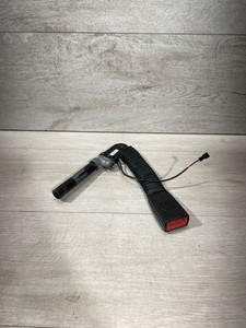 BMW 5 F10 F11 2013 Gurtschloss vorne 9115306 KAN8862