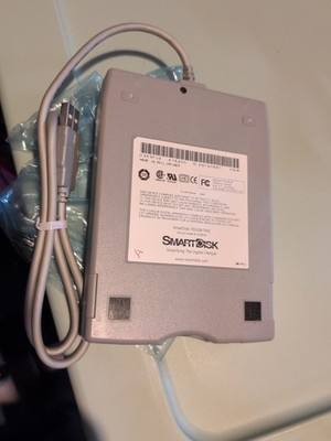 SmartDisk FDUSB-TM2 3.5'' 1.44MB External USB Floppy Disk Drive For PC & Mac