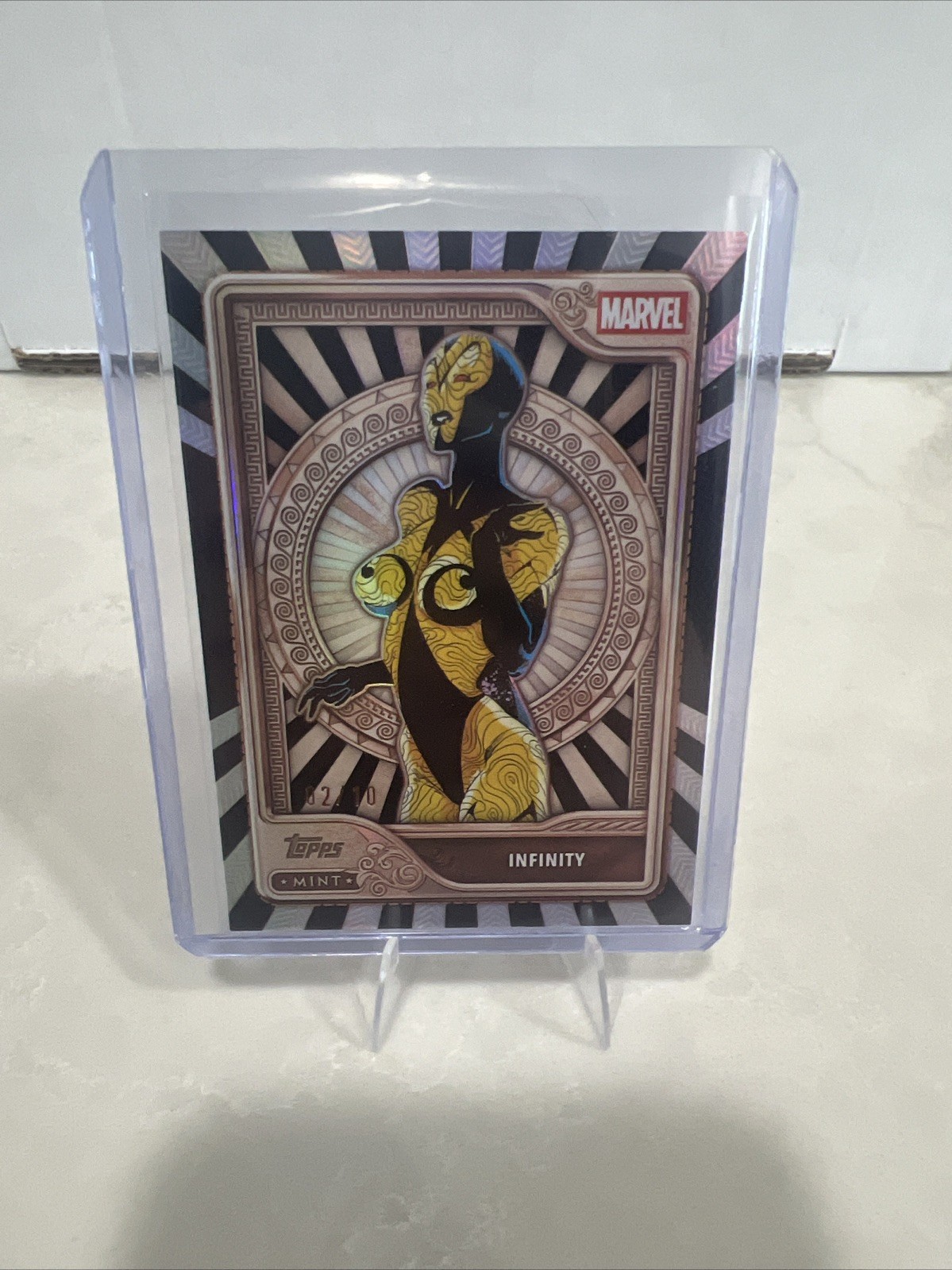 INFINITY 2026 TOPPS CHROME MINT MARVEL BRONZE BLACK REFRACTOR /10 #26 Q5849