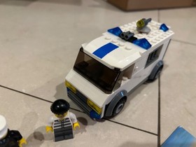 Lego City 7245: Prisoner Transport - 100% Complete, Retired in 2010