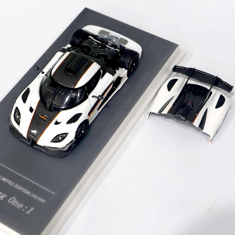 ＊MJ-11nyanko＊ MJ Koenigsegg One:1 1/64 Carbon Fiber Diecast Model Car