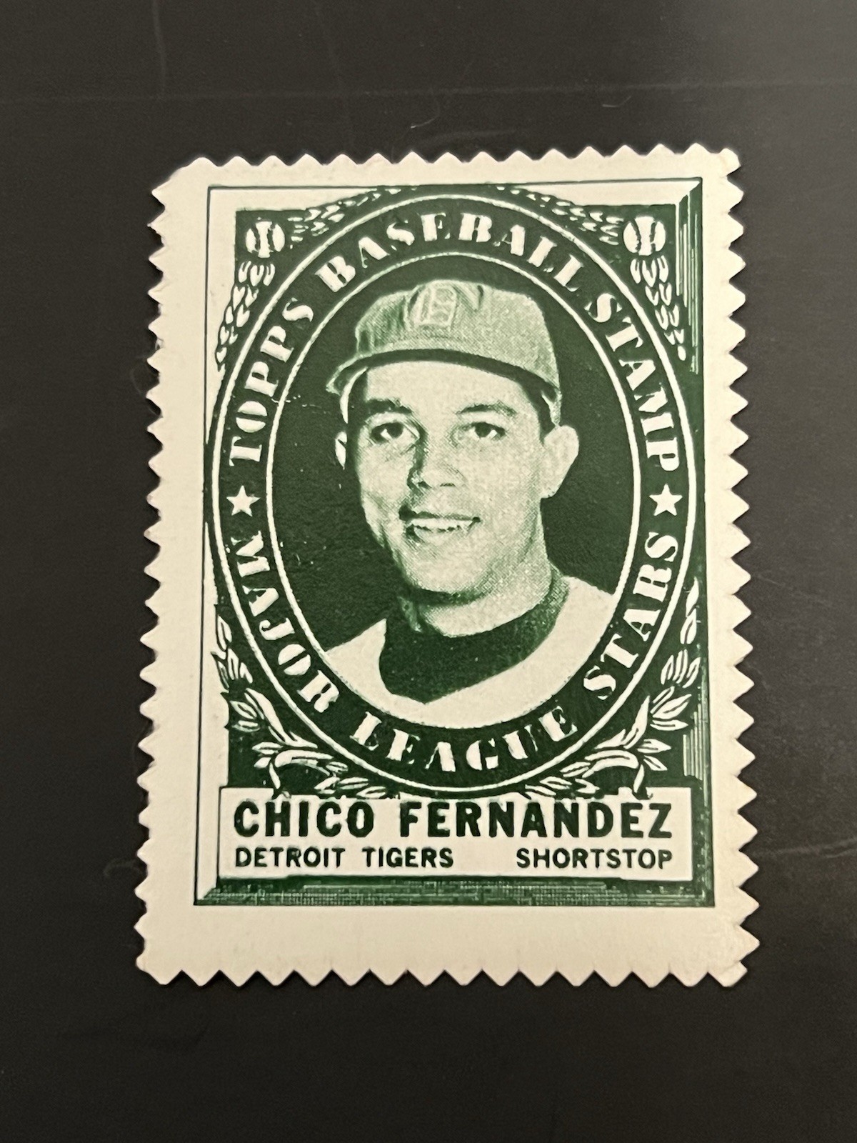 1961 Topps Baseball Stamp  CHICO FERNANDEZ  Detroit Tigers