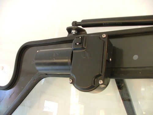 NUEVA puerta de gabinete de cabina para dirección deslizante New Holland LS160, LS170, LS180, LS190 - Imagen 3 de 12