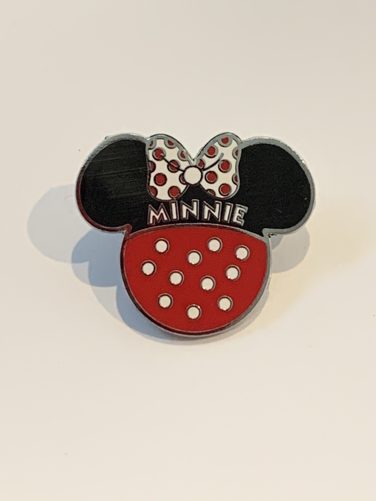 Disney Pin Minnie Mouse Icon Black Mickey Ears Red Polka Dot bow