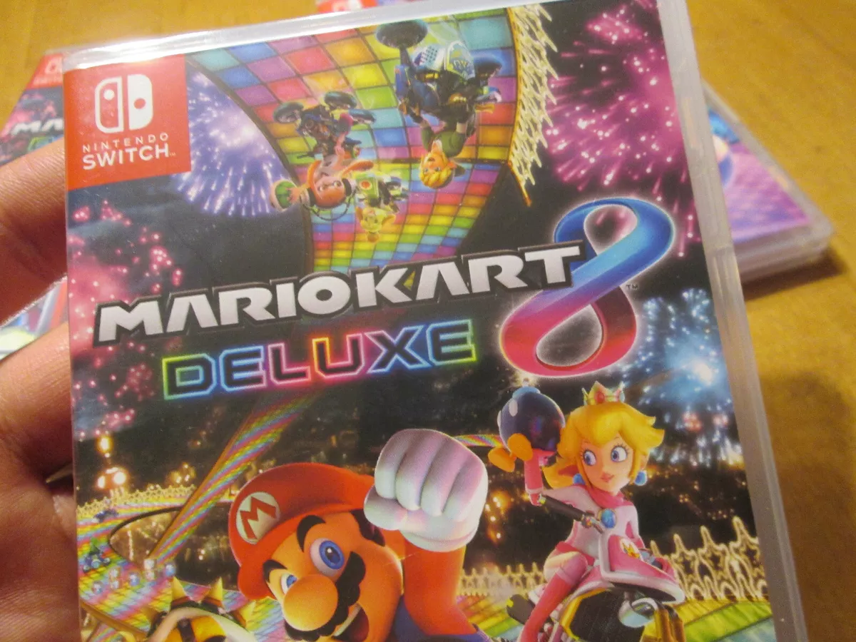 Mario Kart 8 Deluxe, Nintendo Switch - U.S. Version 