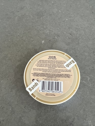 RIMMEL London Stay Matte Lightweight Pressed Powder 14g 005 SILKY BEIGE | New - Picture 2 of 2