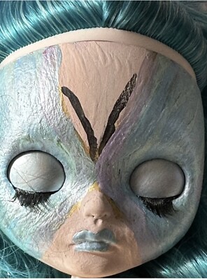CUSTOM Eyes Teal Purple Blue Butterfly Mask Metallic Paint Blythe Pale Pink Gown