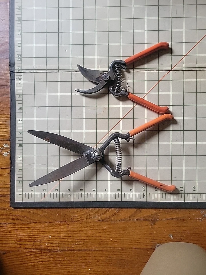 Tijeras de podar vintage Seymour Smith corte a presión n.º 128 obtienes ambas en oferta. Foto 4 de 4