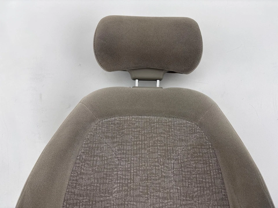 00-02 Saturn Sw2 Front Driver Side Upper Seat Cushion Oem - Image 2 of 4