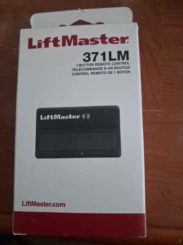 LiftMaster 371LM Garage Door Opener Remote - Black. New In Box 