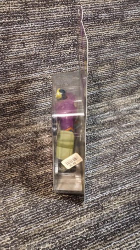 Mighty Ducks Hockey Superstars Evil Chameleon *Factory Sealed* - Picture 3 of 8