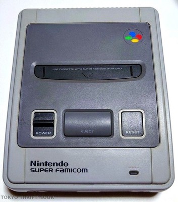 Nintendo Super Famicom SHVC-001 w/ 2 Controllers AC Adapter AV NTSC-J Tested