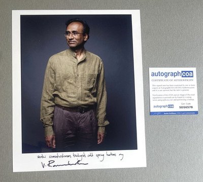 VENKATRAMAN RAMAKRISHNAN In-person Chemie-Nobelpreis signed Foto 20x25 COA ACOA