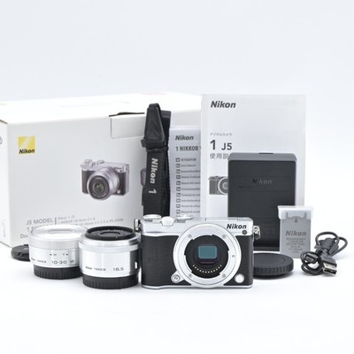 Nikon 1 J5 Silver Double Lens Kit 10-30mm 18.5mm (Shutter Count 1431) [Top Mint]