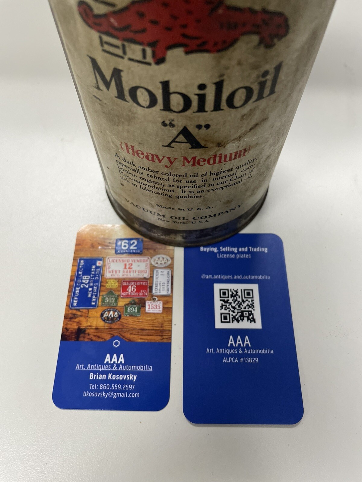 VINTAGE GARGOYLE MOBILOIL "A" HEAVY MEDIUM OIL CAN VACUUM OIL CO., NEW